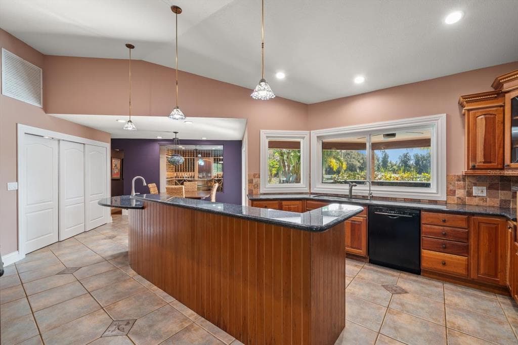 2402 PINE HAMMOCK photo 20