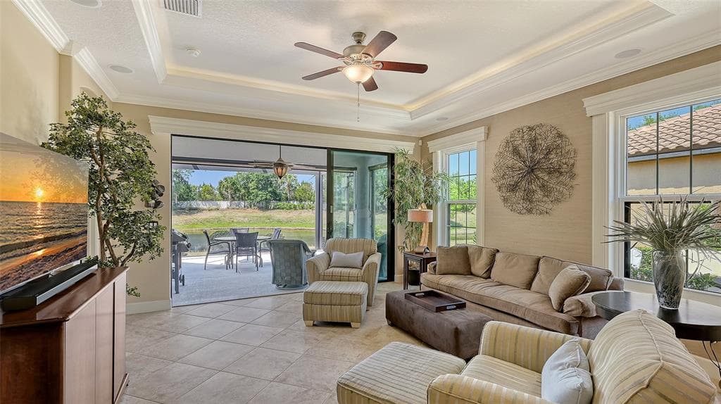 5352 VACCARO COURT photo 5