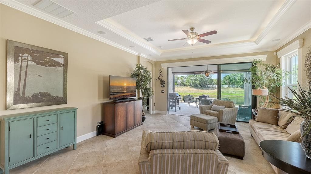 5352 VACCARO COURT photo 4