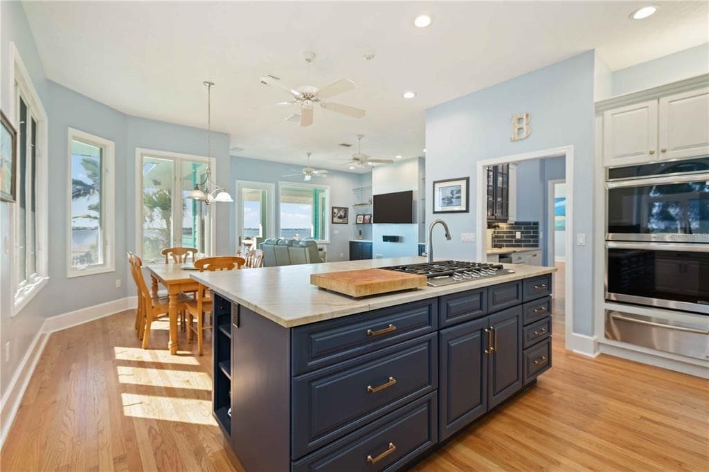 2207 5TH STREET W photo 21