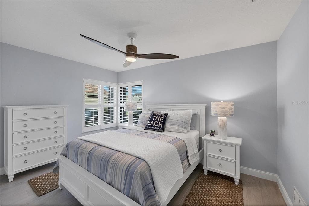 139 INLETS BOULEVARD 139 photo 18
