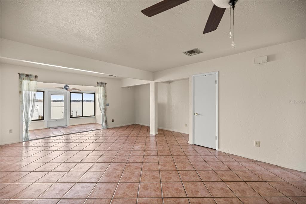 11001 SE SUNSET HARBOR ROAD B14 photo 12