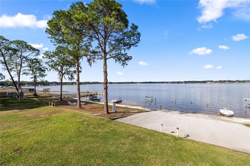 11001 SE SUNSET HARBOR ROAD #B14 5
