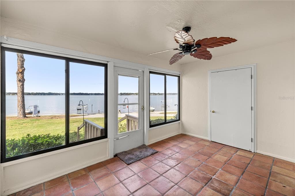 11001 SE SUNSET HARBOR ROAD B14 photo 9