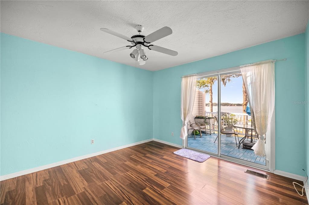 11001 SE SUNSET HARBOR ROAD B14 photo 19