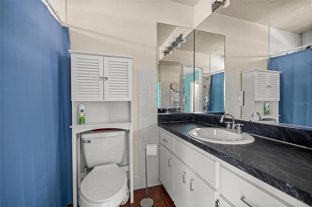11001 SE SUNSET HARBOR ROAD B14 photo 21