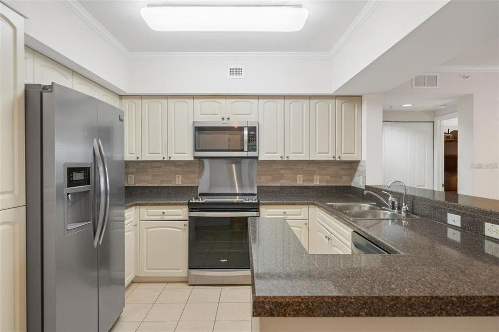 4516 SEAGULL DRIVE 614 photo 7