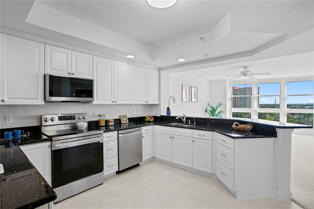 4971 BACOPA LANE S 703 photo 20