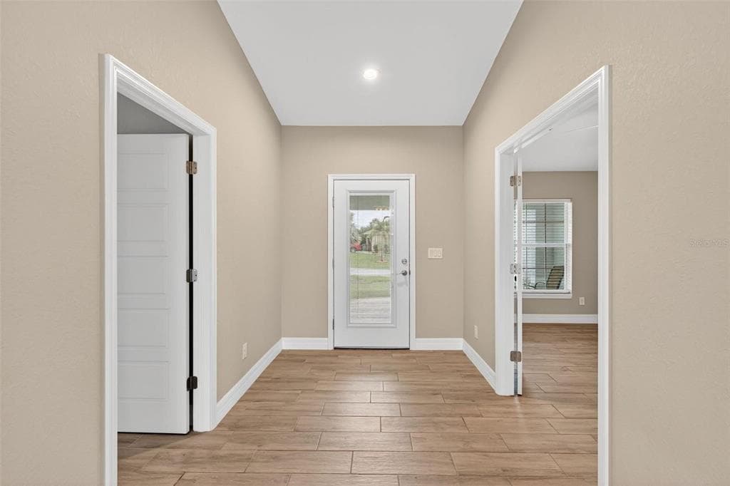 14464 FORT MYERS AVENUE photo 23