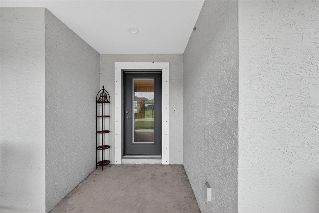 14464 FORT MYERS AVENUE photo 5