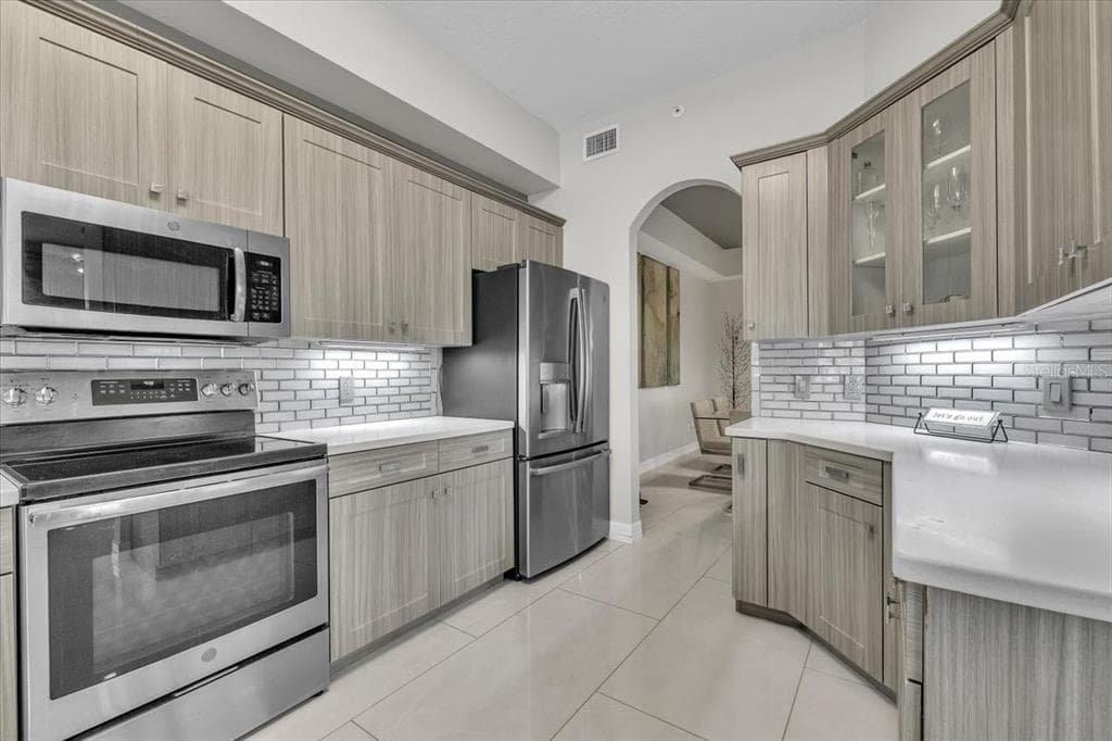 129 BREAKERS COURT 121 photo 17