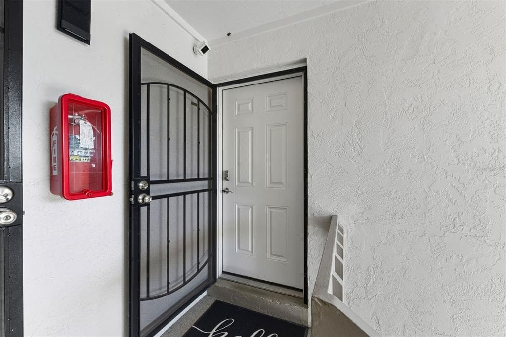 8806 BAY POINTE DRIVE 206 photo 10