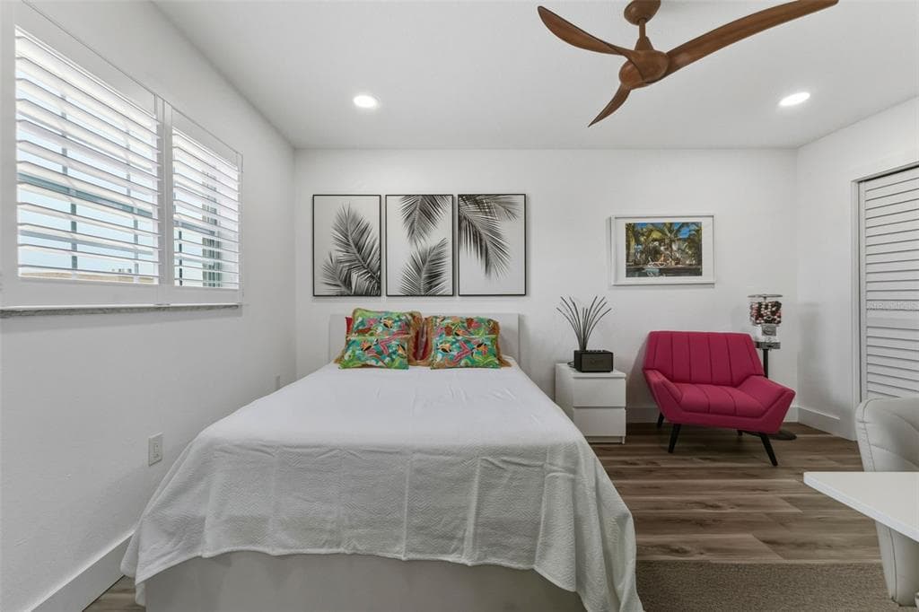 8806 BAY POINTE DRIVE 206 photo 21