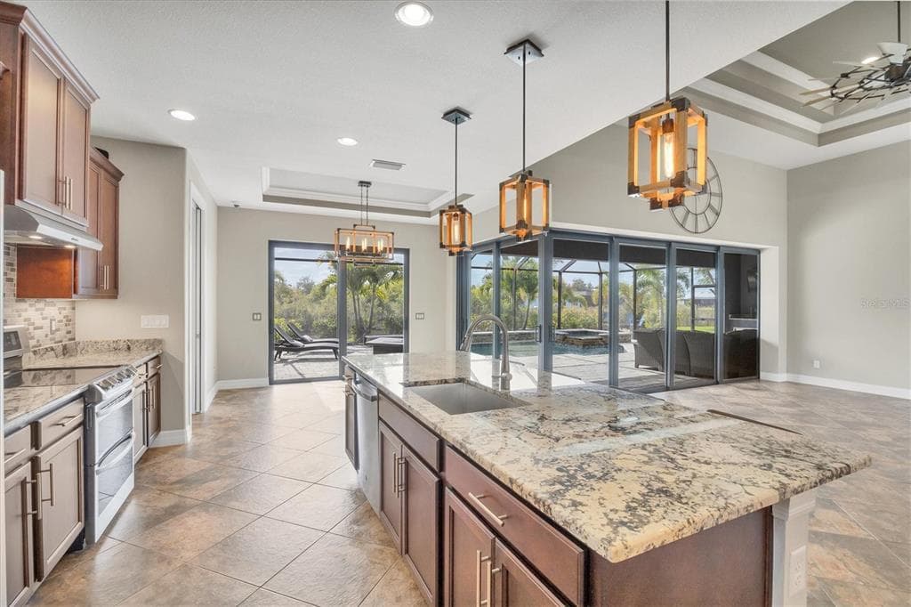 9588 GALAXIE CIRCLE photo 13
