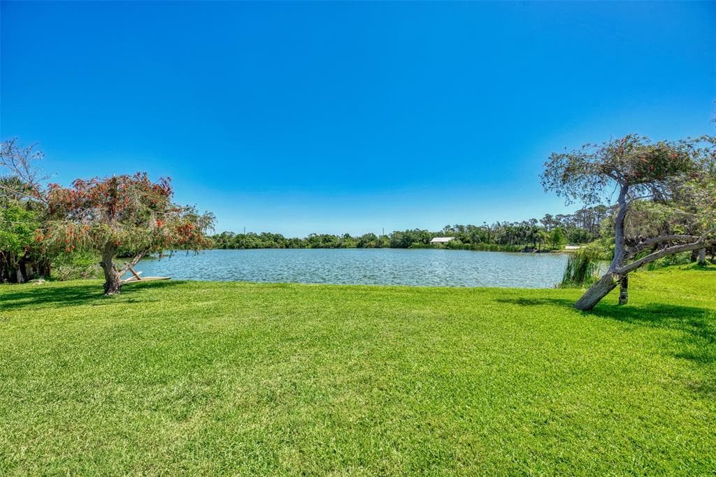 5885 DENISON DRIVE photo 7