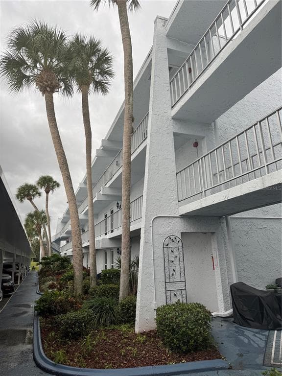 225 COUNTRY CLUB DRIVE C326 photo 6