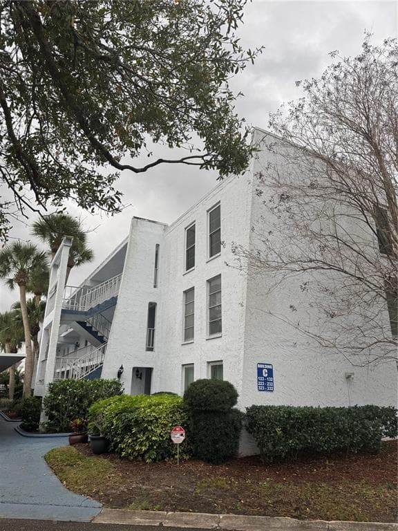 225 COUNTRY CLUB DRIVE C326 photo 1
