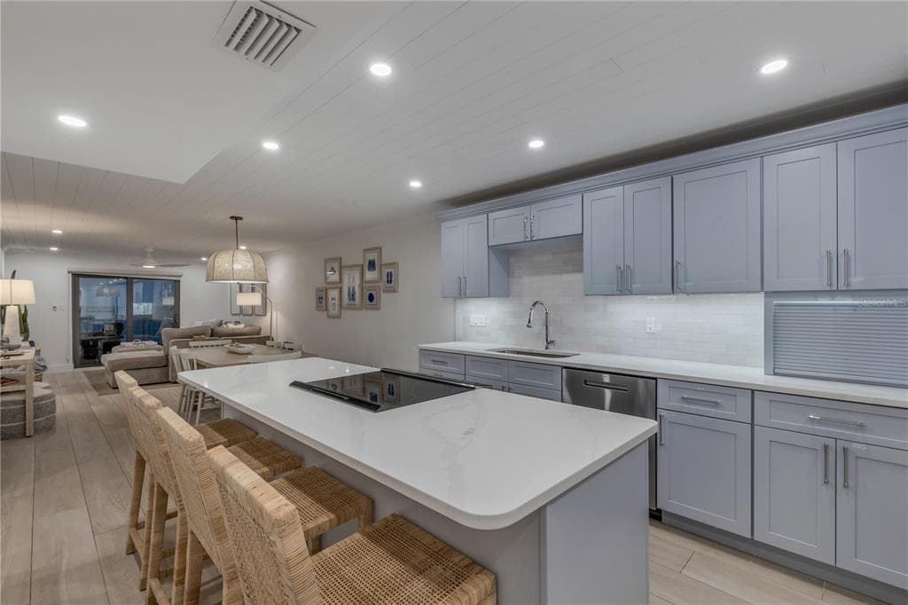 4201 S ATLANTIC AVENUE 510 photo 19