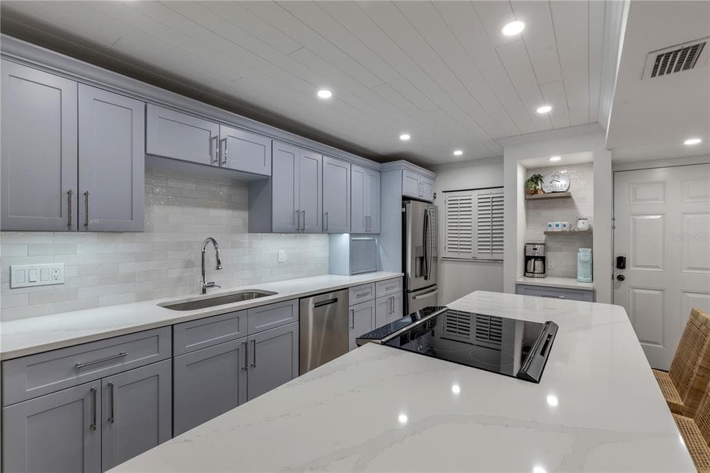 4201 S ATLANTIC AVENUE 510 photo 4