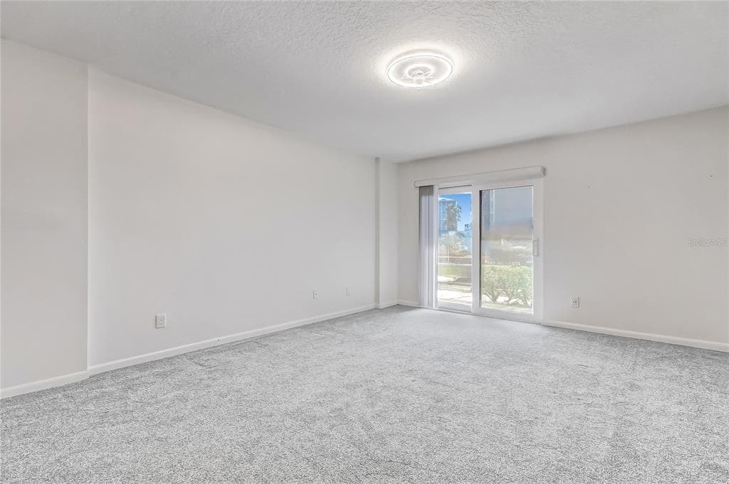 650 ISLAND WAY 106 photo 23