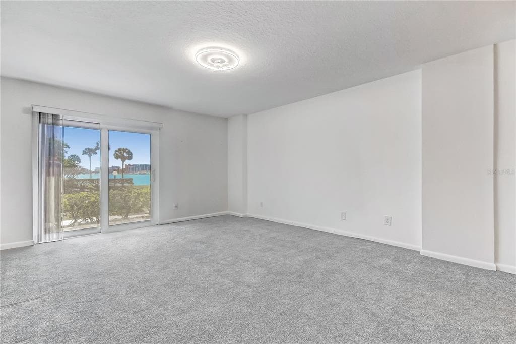 650 ISLAND WAY 106 photo 22