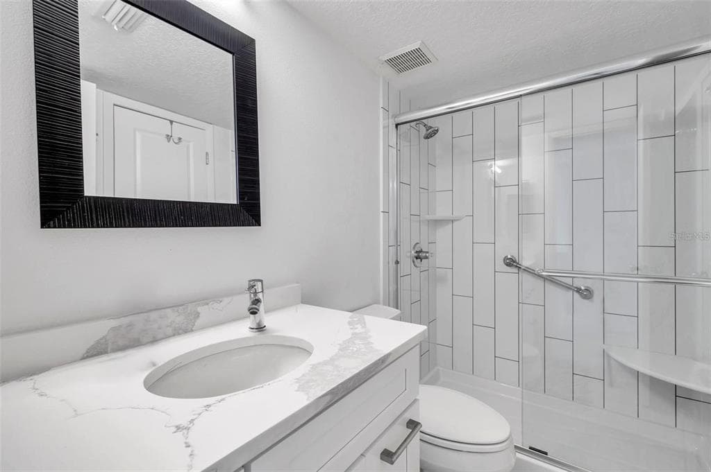 650 ISLAND WAY 106 photo 21
