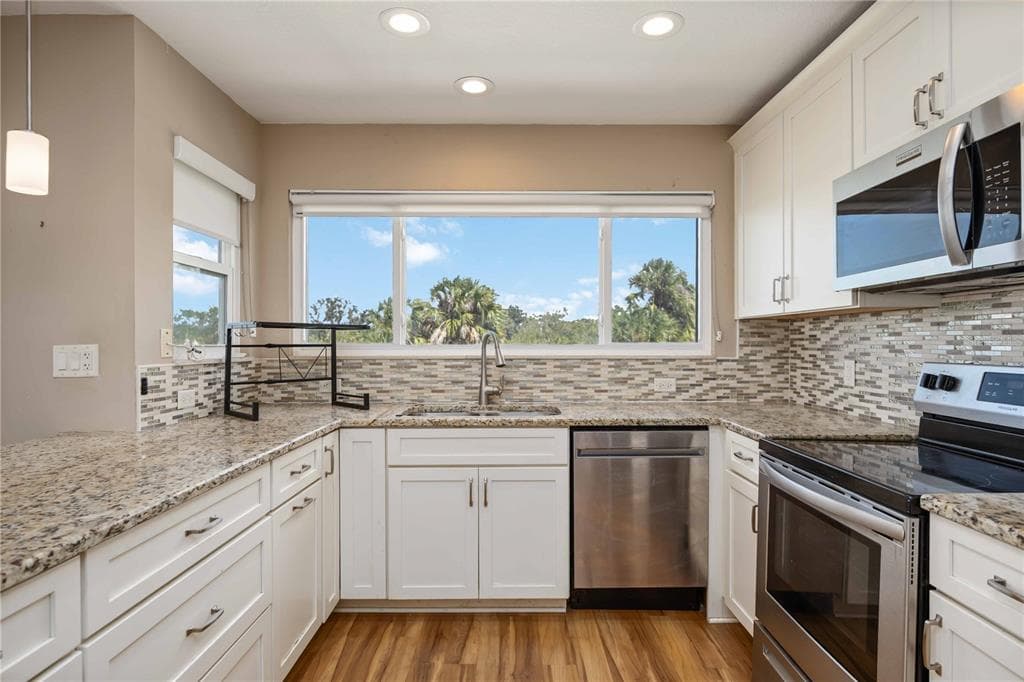 1470 BAYSHORE DRIVE photo 22