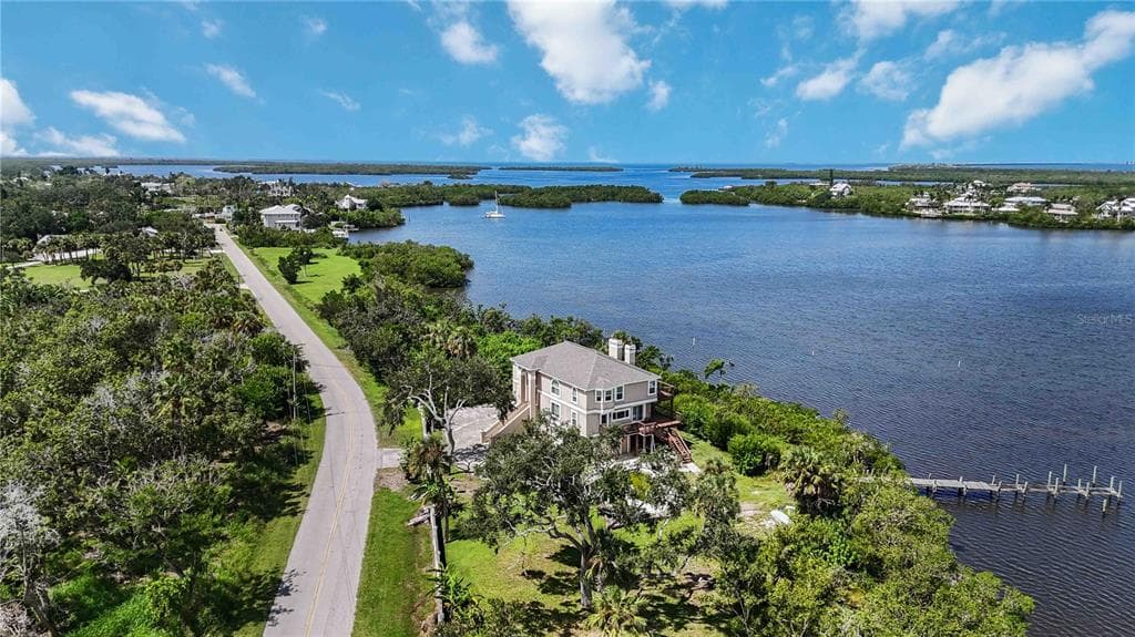 1470 BAYSHORE DRIVE photo 1