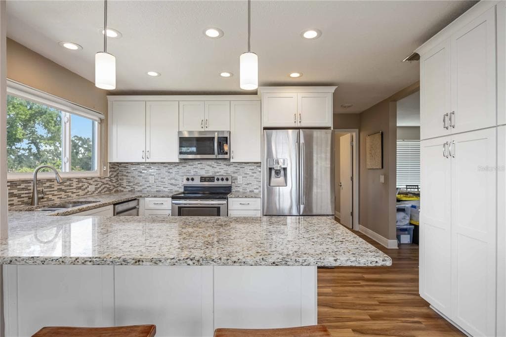 1470 BAYSHORE DRIVE photo 18