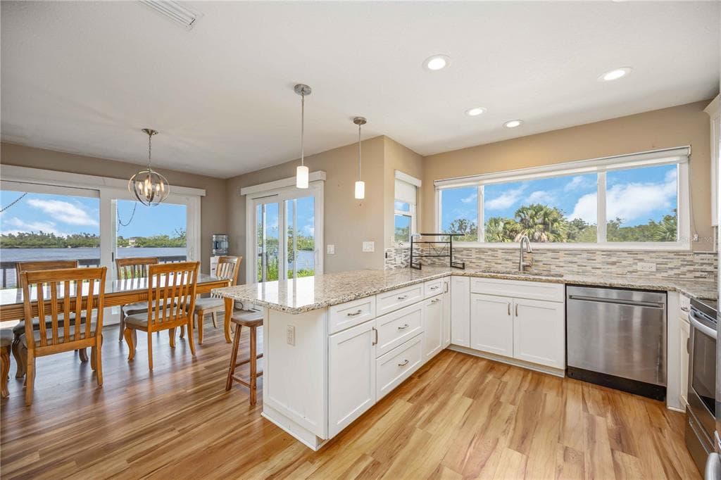 1470 BAYSHORE DRIVE photo 21