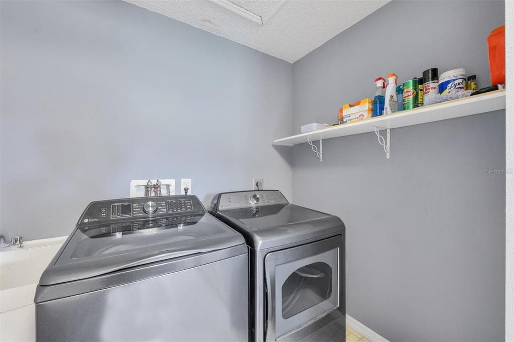 8162 TERRACE GARDEN DRIVE N 204 photo 22