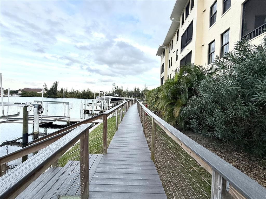 1340 ROCK DOVE COURT 141 photo 2