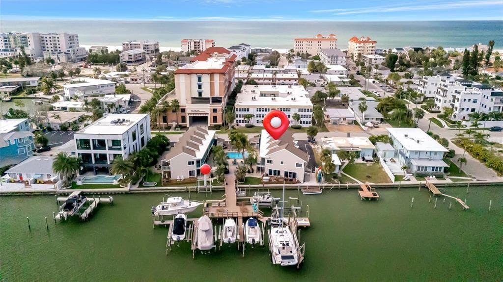 673 BAY ESPLANADE #204 1