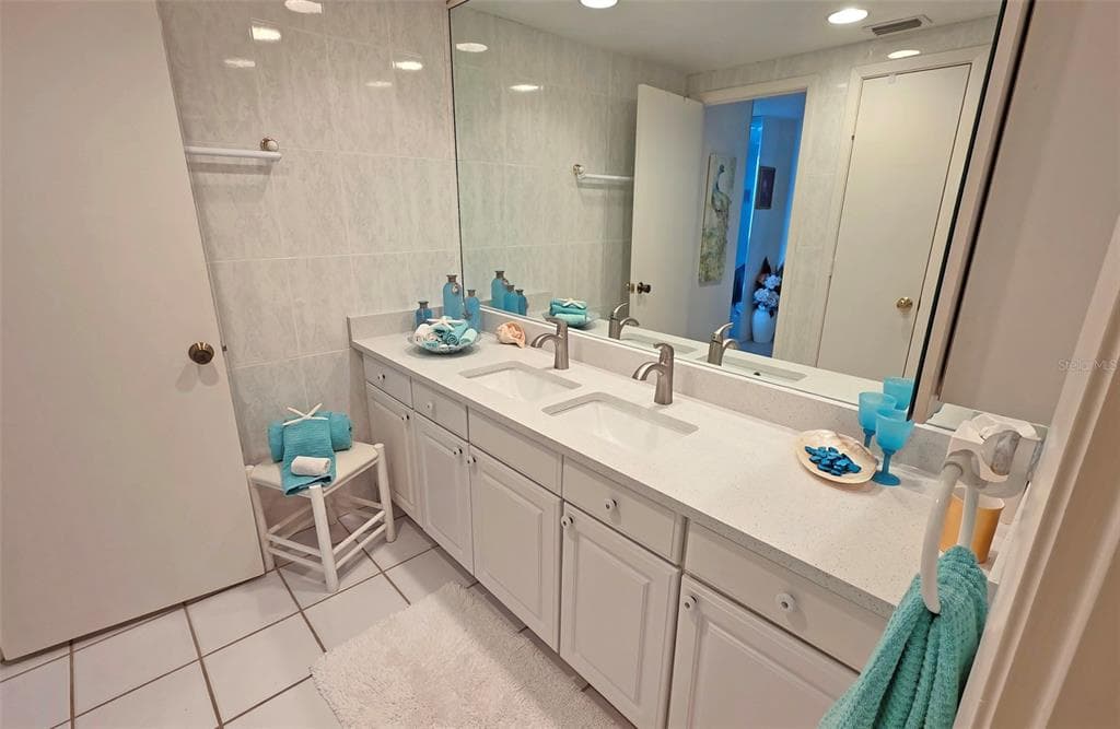 1212 BEN FRANKLIN DRIVE 1205 photo 22