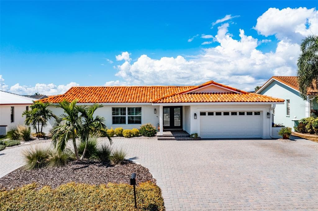 917 CHIPAWAY DRIVE 3