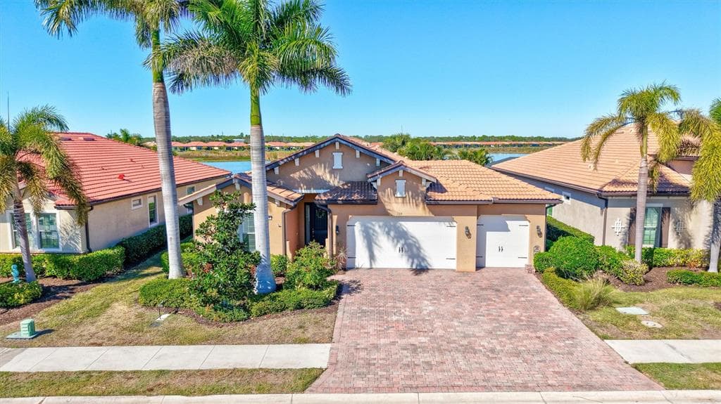 159 TOSCAVILLA BOULEVARD photo 2
