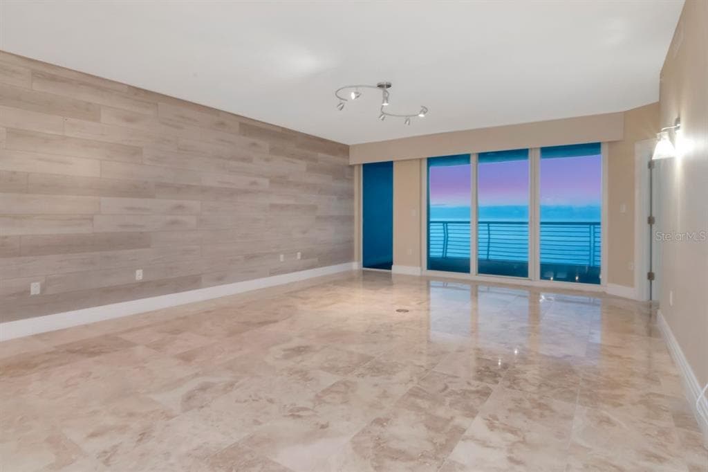 1350 GULF BOULEVARD 703 photo 12