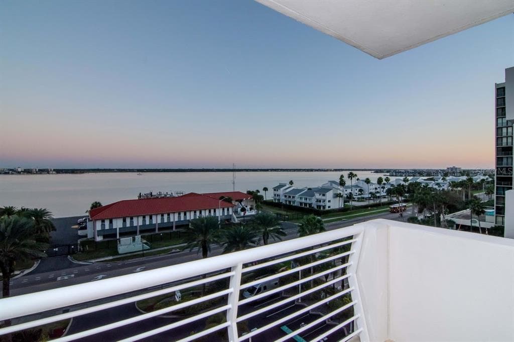 1350 GULF BOULEVARD 703 photo 7