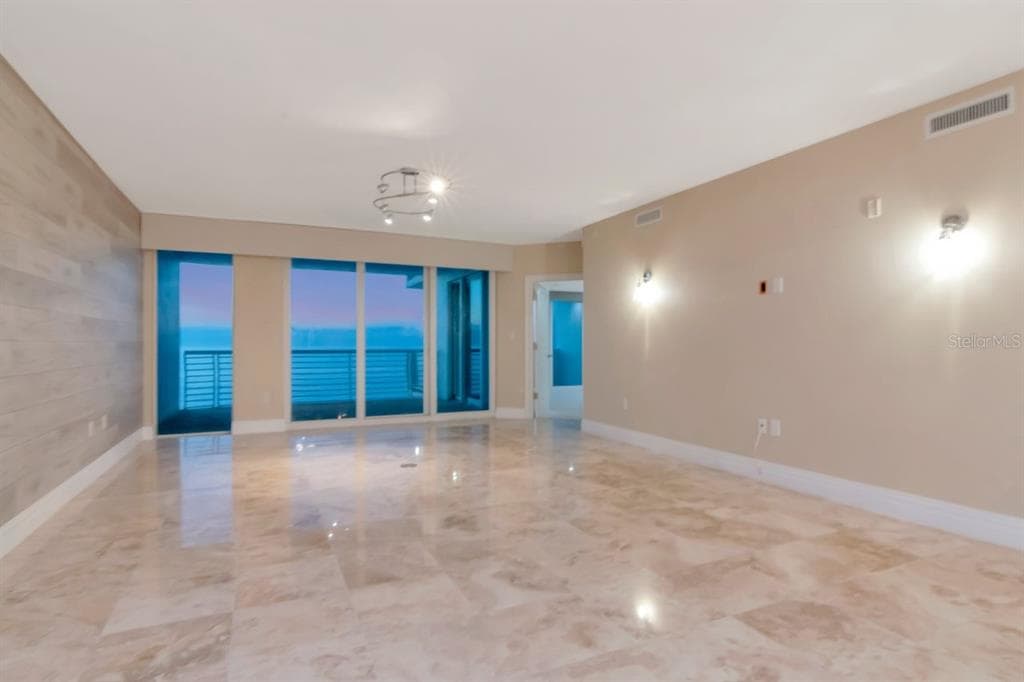 1350 GULF BOULEVARD 703 photo 11