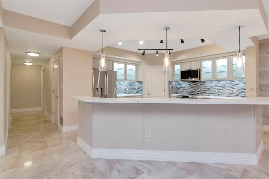 1350 GULF BOULEVARD 703 photo 21