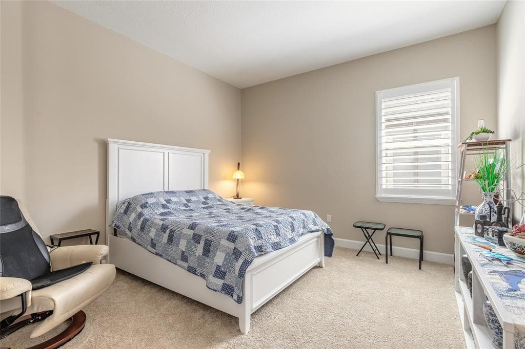 31 S RIVERWALK DRIVE photo 14