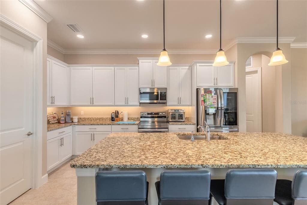 31 S RIVERWALK DRIVE photo 18