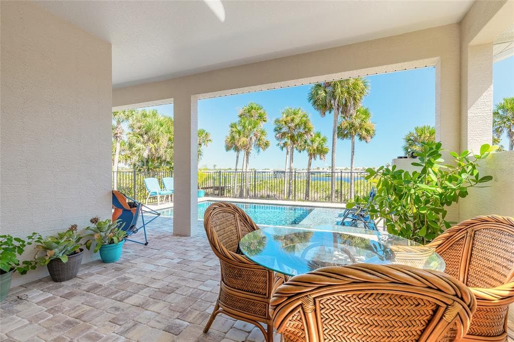 31 S RIVERWALK DRIVE photo 8