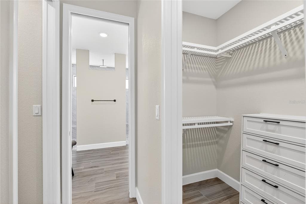 609 MONACO DRIVE photo 22