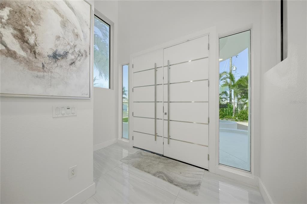 1400 SIESTA DRIVE photo 5