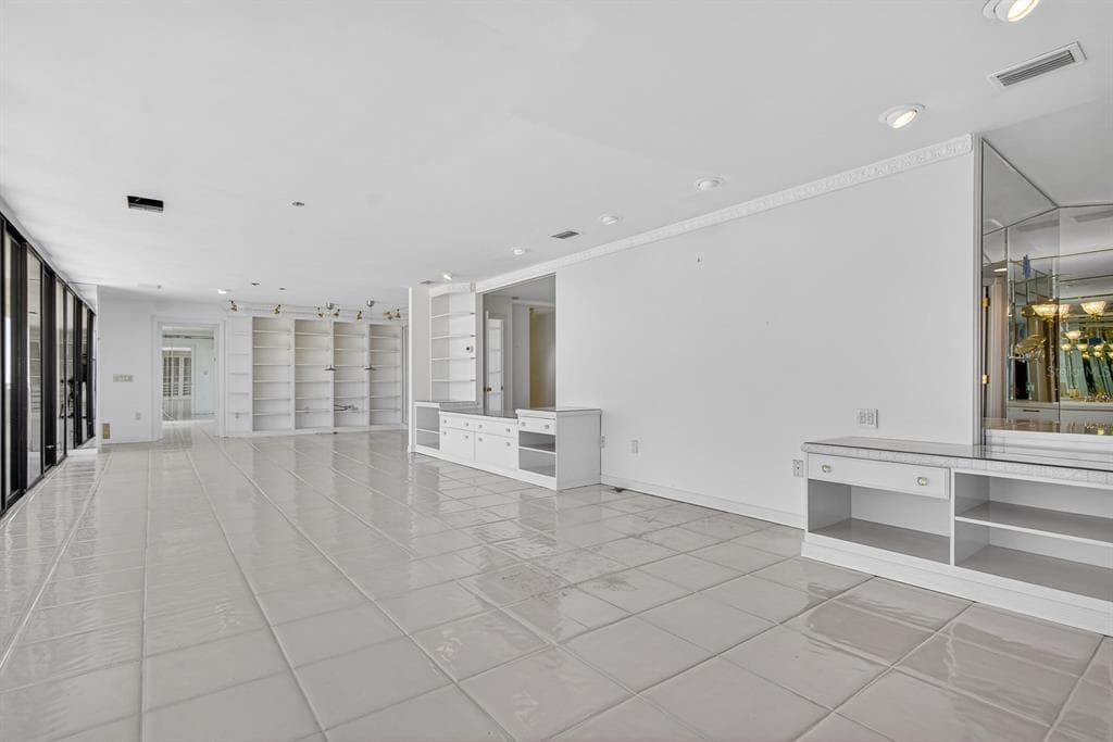 7650 BAYSHORE DRIVE 1105 photo 12