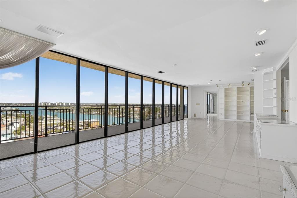 7650 BAYSHORE DRIVE 1105 photo 11