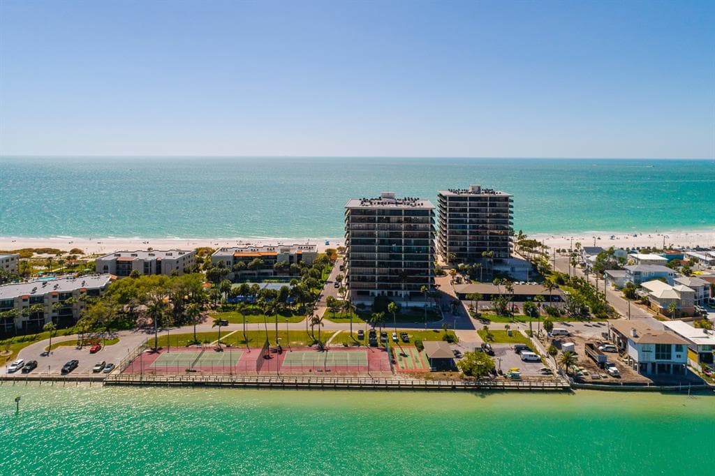 7650 BAYSHORE DRIVE 1105 photo 4
