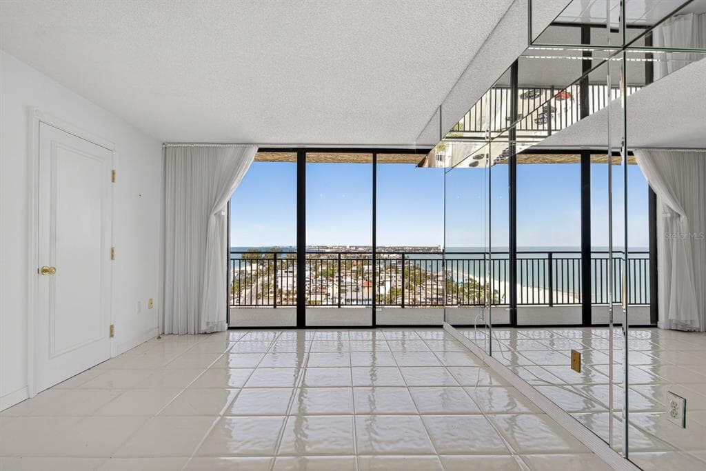 7650 BAYSHORE DRIVE 1105 photo 21