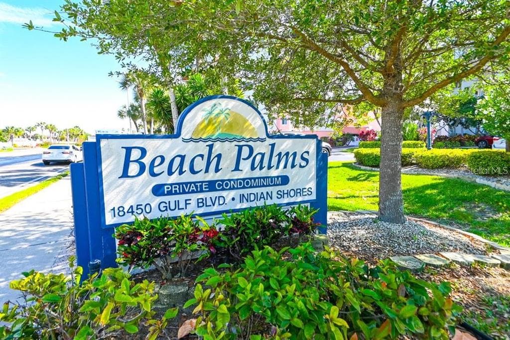 18450 GULF BOULEVARD 103 photo 2